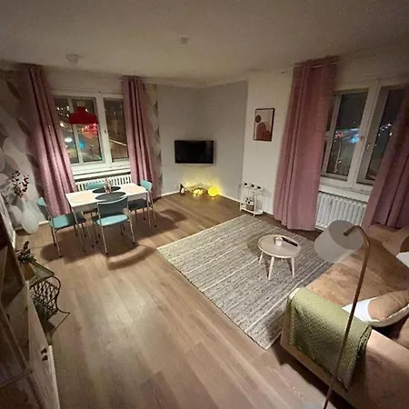 Apartment Saniert Zentrale 2zi Messe